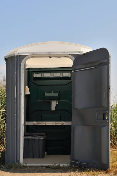 Best Porta potty rental near me  in Burlington, VT