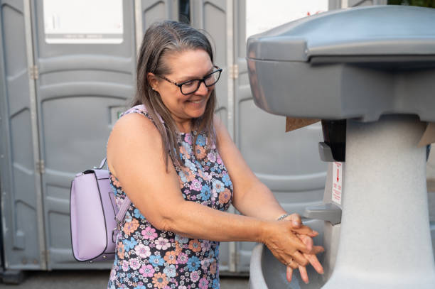 Best Portable bathroom rental  in Burlington, VT